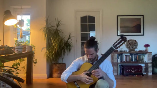 David improvises over Arbolito Divino
